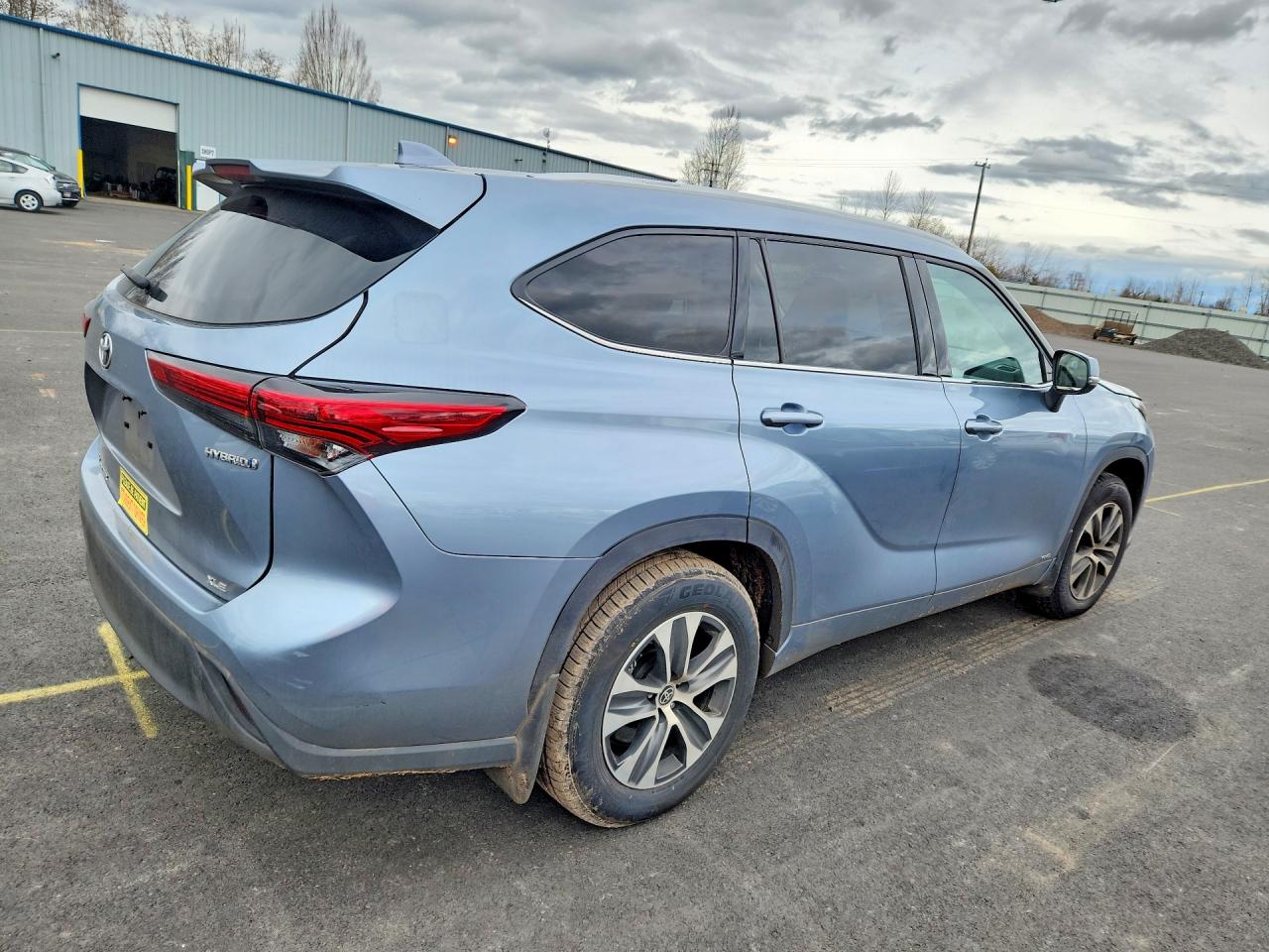 2022 TOYOTA HIGHLANDER HYBRID XLE photo 5