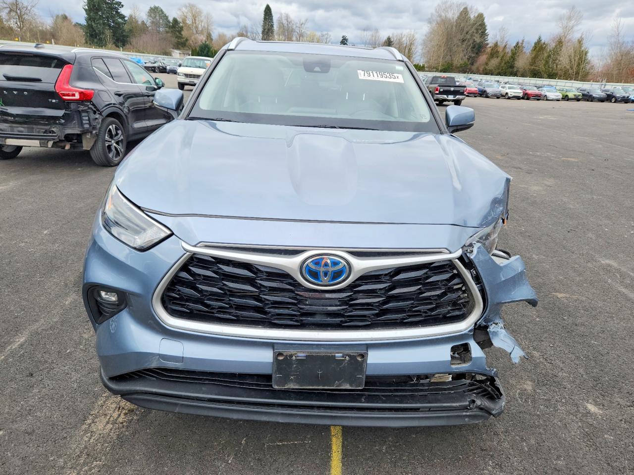 2022 TOYOTA HIGHLANDER HYBRID XLE photo 9