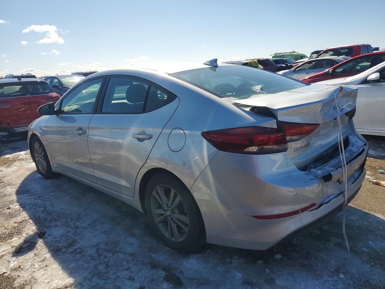 2018 HYUNDAI ELANTRA SEL photo 4