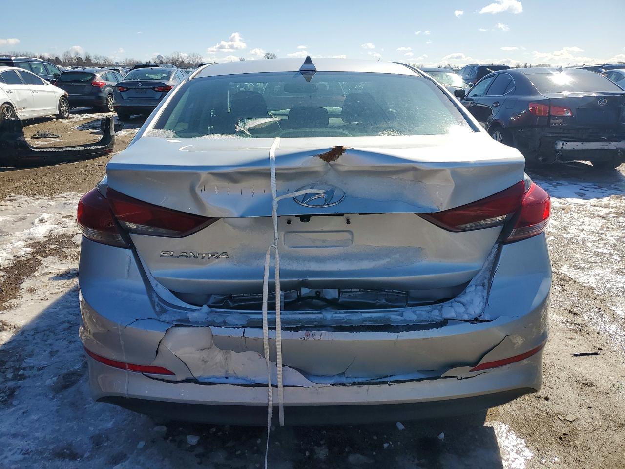 2018 HYUNDAI ELANTRA SEL photo 16