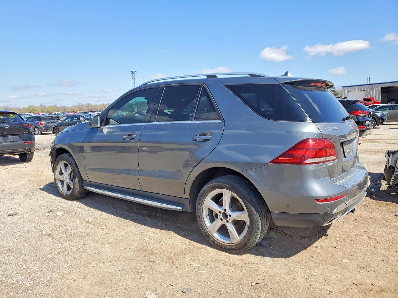 2017 MERCEDES-BENZ GLE 350 4MATIC photo 2