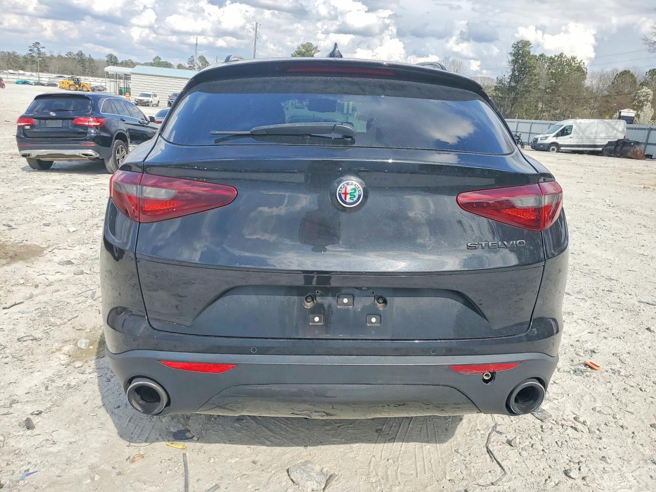 2021 ALFA ROMEO STELVIO SPORT photo 11