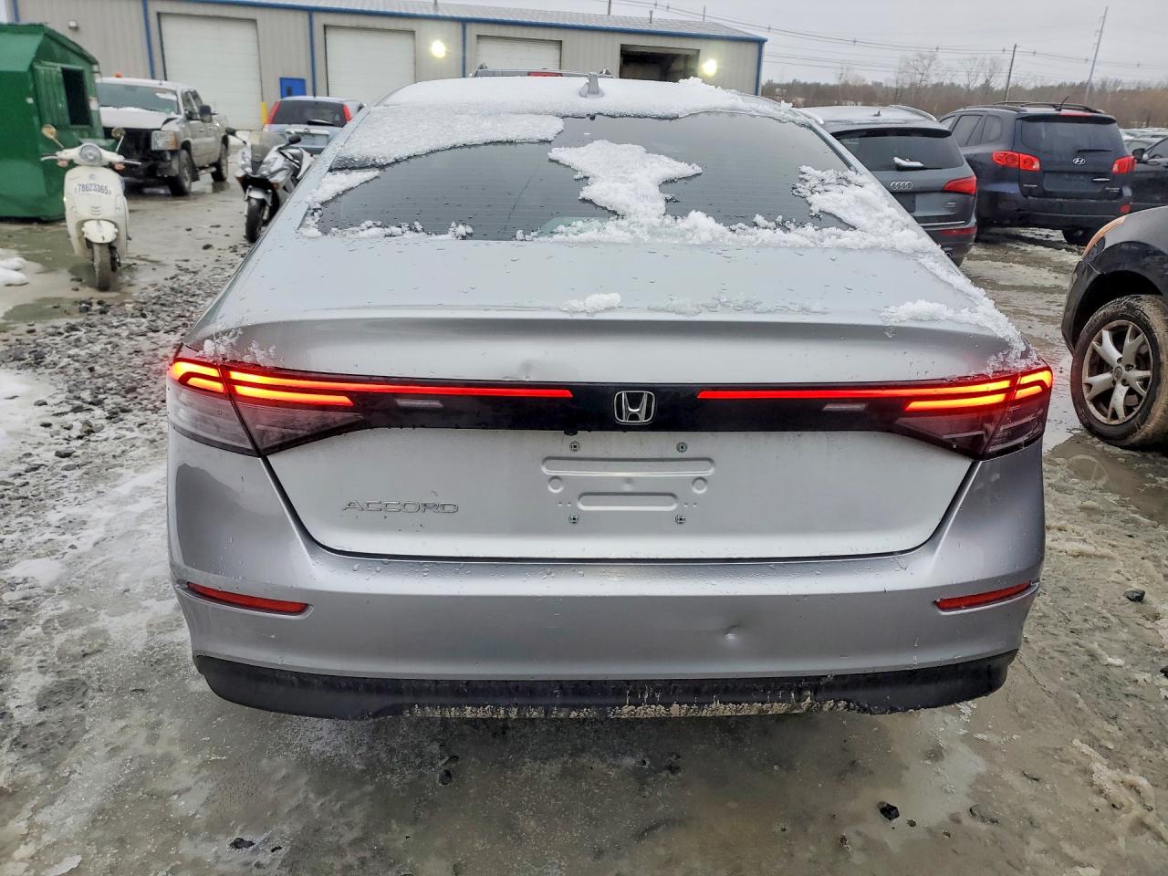 2024 HONDA ACCORD EX photo 16