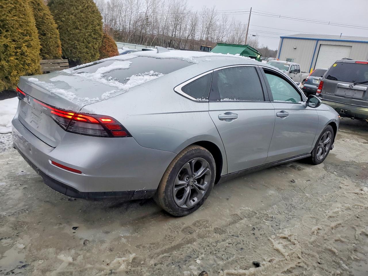 2024 HONDA ACCORD EX photo 7