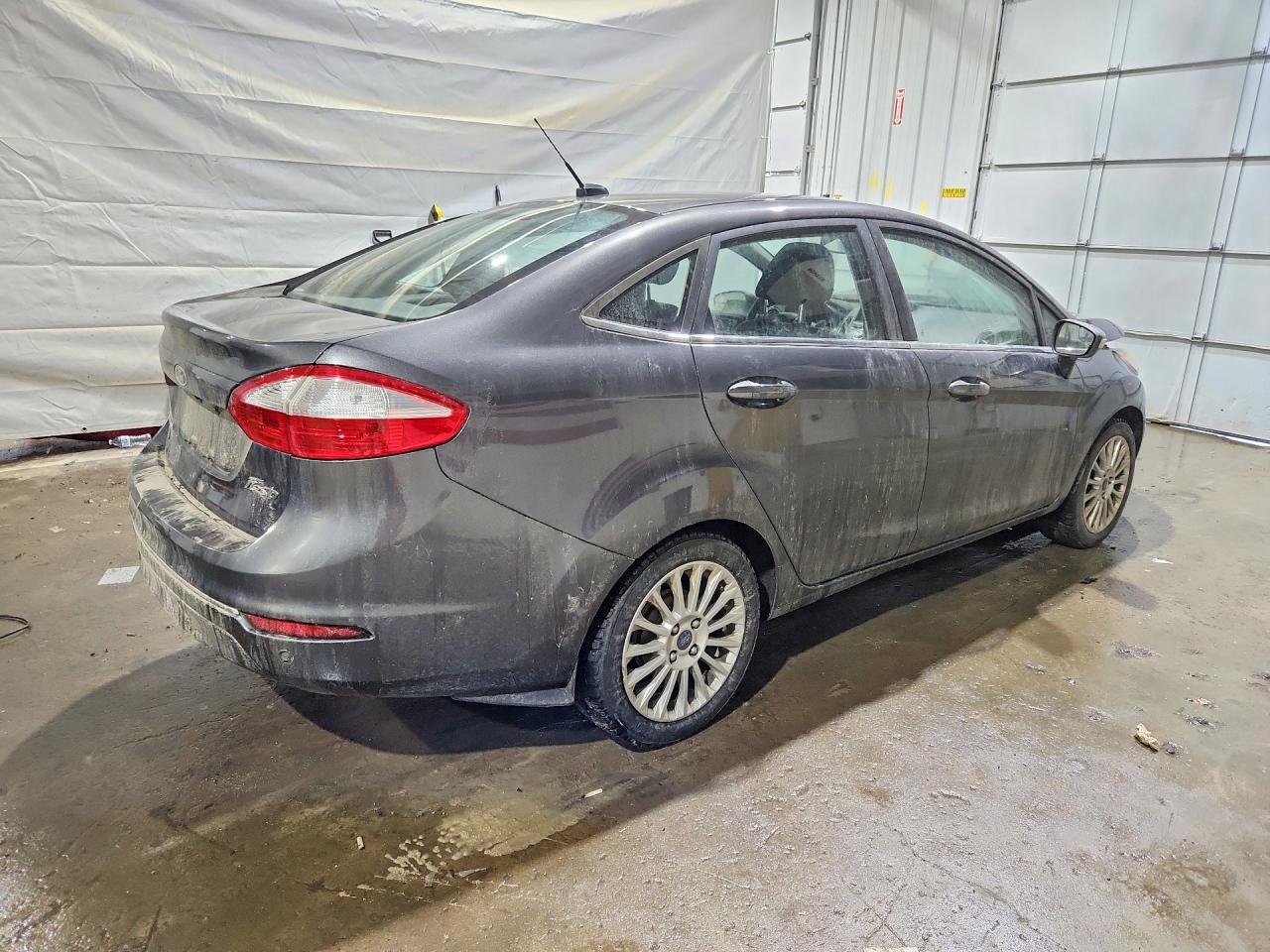 2015 FORD FIESTA TITANIUM photo 3