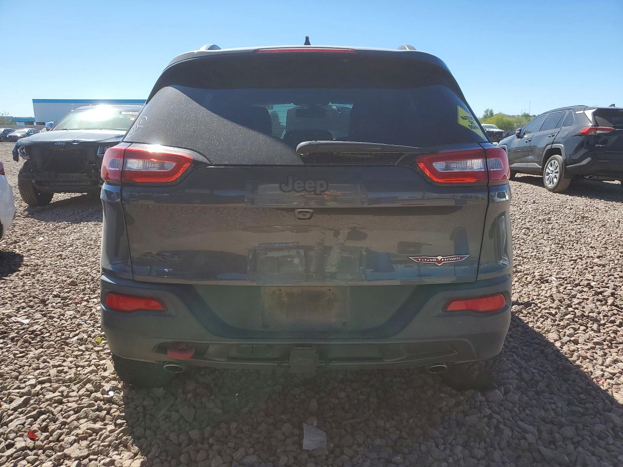 2016 JEEP CHEROKEE TRAILHAWK photo 11