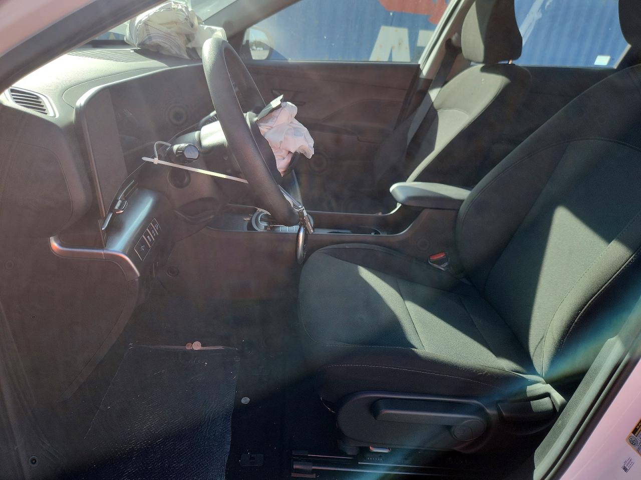 2025 HYUNDAI KONA SE photo 13