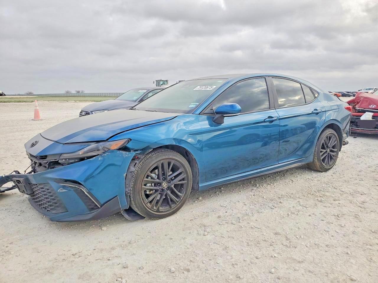 2025 TOYOTA CAMRY