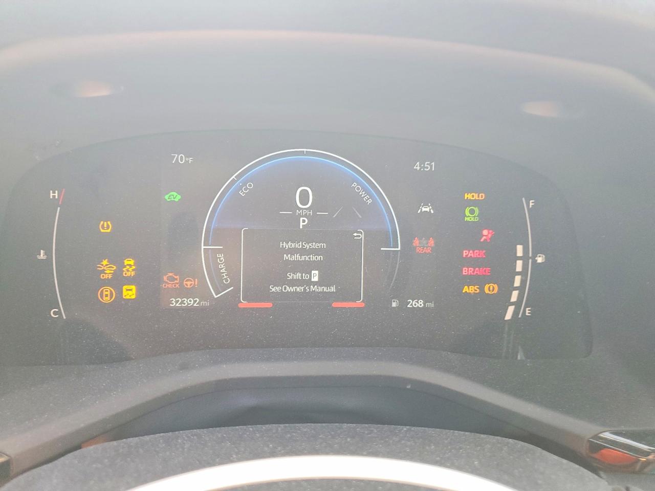 2025 TOYOTA CAMRY SE photo 9