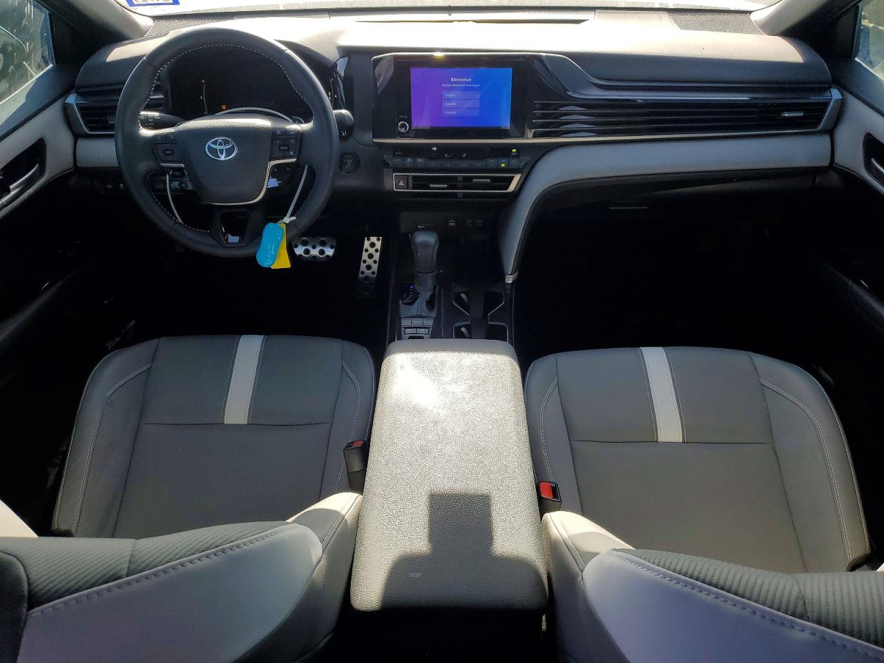 2025 TOYOTA CAMRY SE photo 8