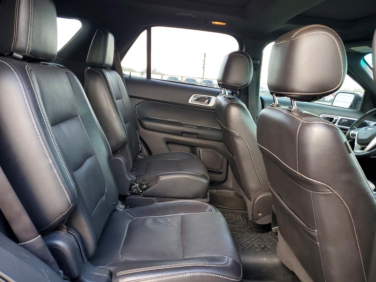 2015 FORD EXPLORER photo 21