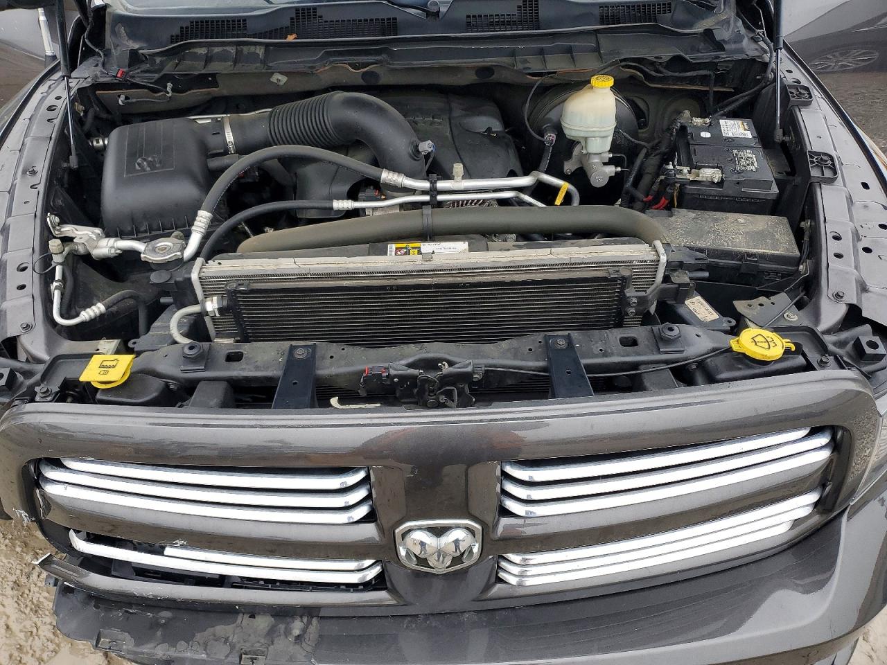 2015 RAM 1500 SPORT photo 21