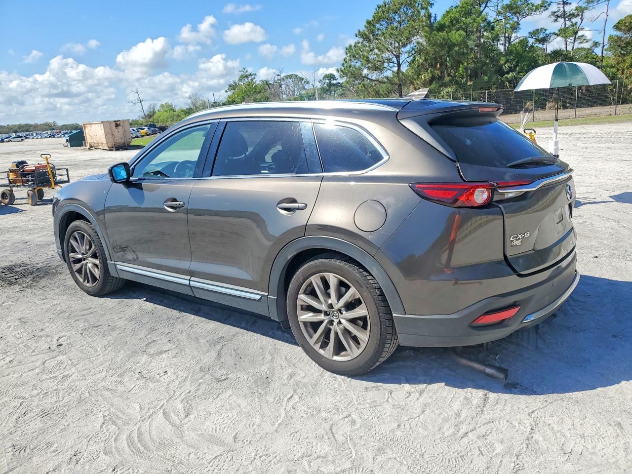 2018 MAZDA CX-9 GRAND TOURING photo 2