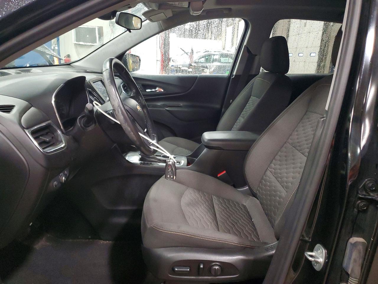 2020 CHEVROLET EQUINOX LT photo 13