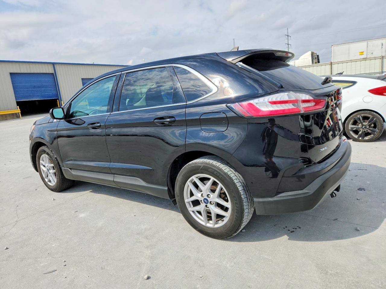 2021 FORD EDGE SEL photo 4