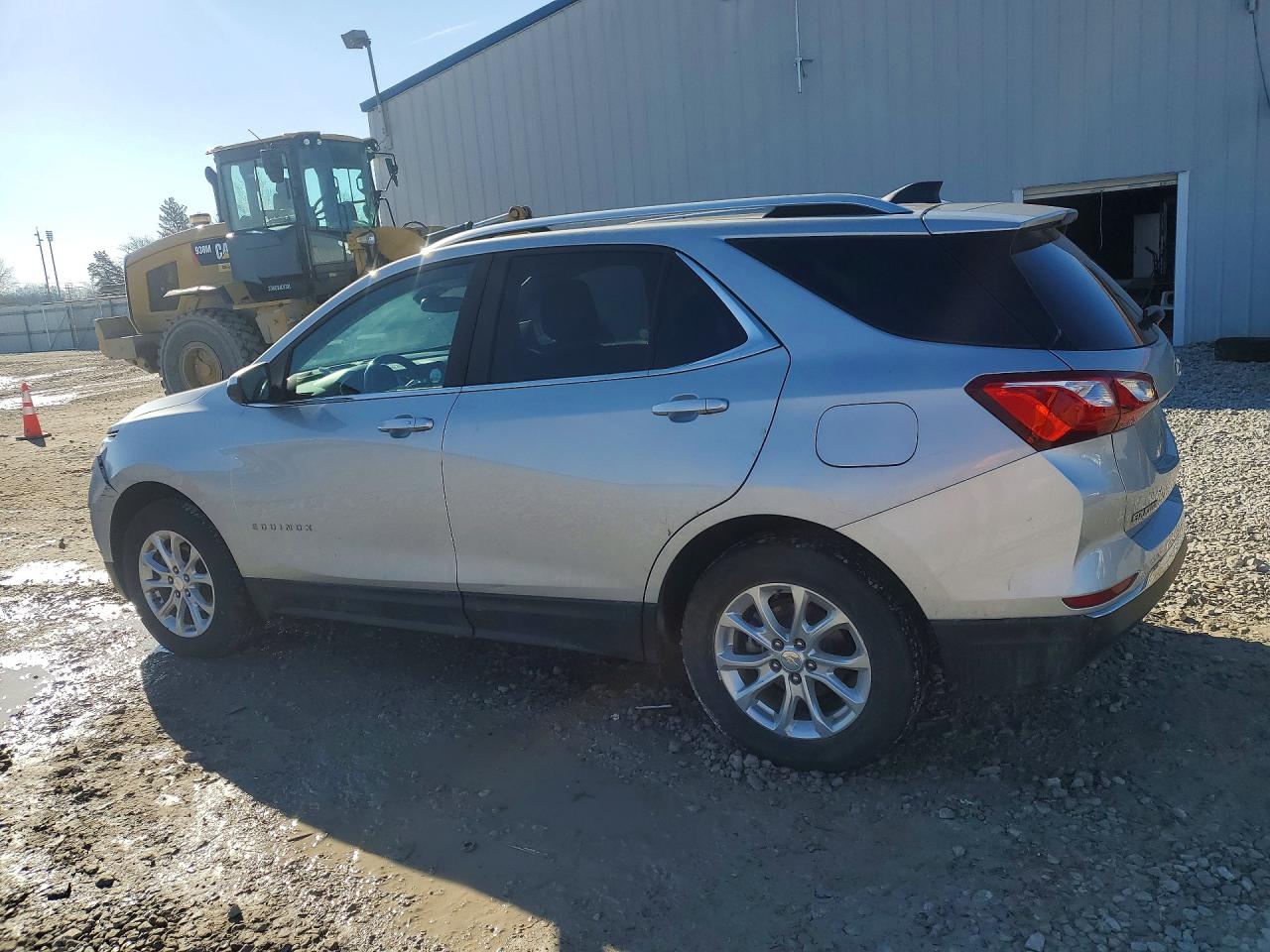 2021 CHEVROLET EQUINOX LT photo 3