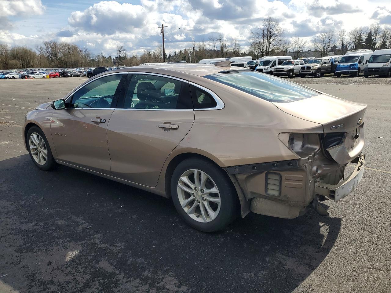 2018 CHEVROLET MALIBU LT photo 3