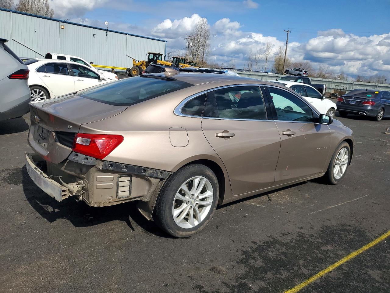 2018 CHEVROLET MALIBU LT photo 5
