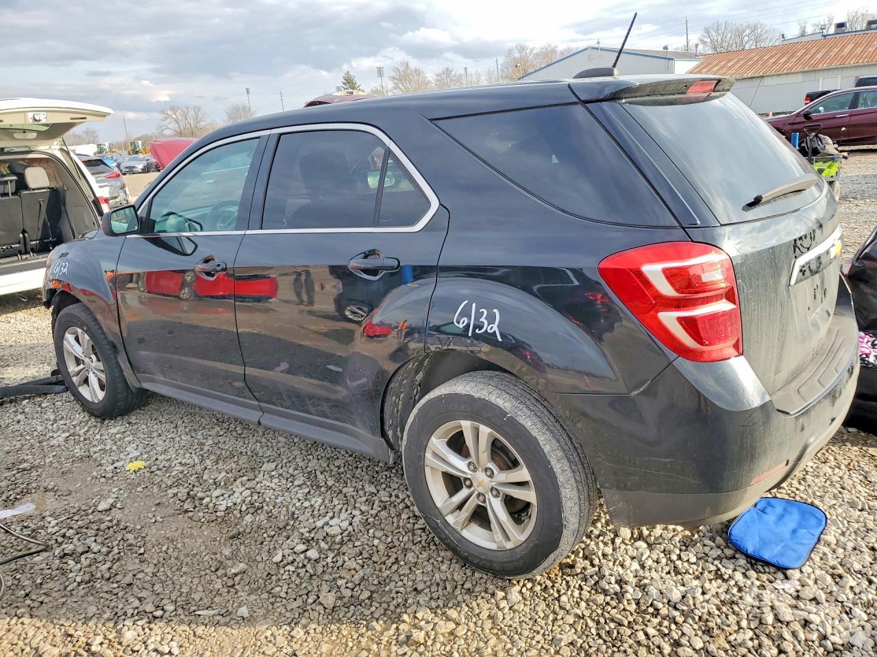 2016 CHEVROLET EQUINOX LS photo 2