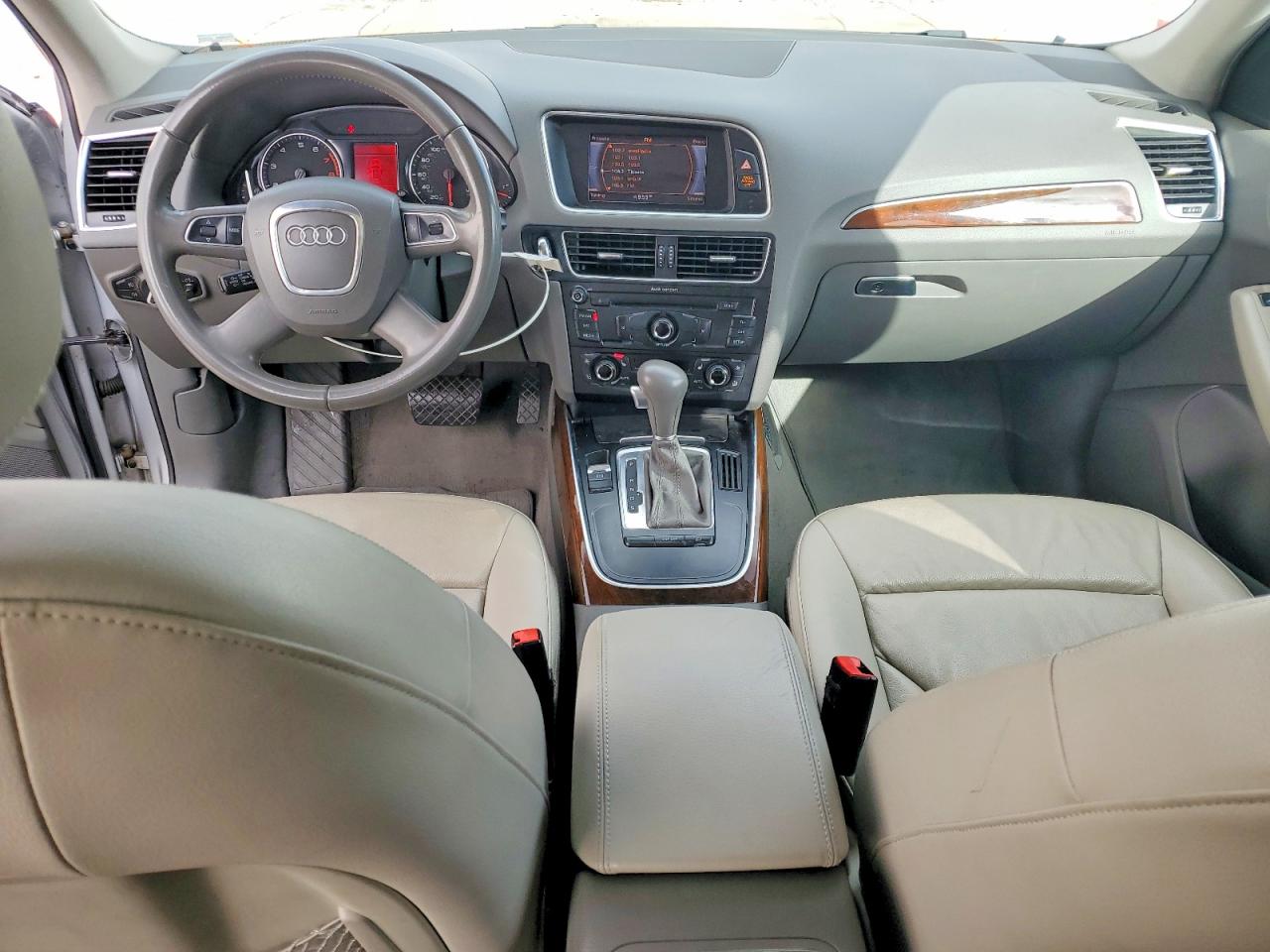 2010 AUDI Q5 PREMIUM PLUS photo 8