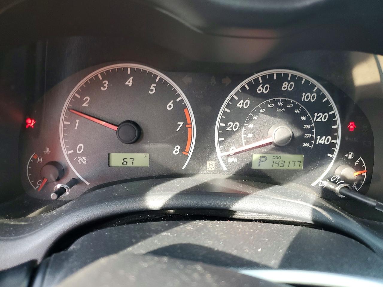 2013 TOYOTA COROLLA LE photo 9