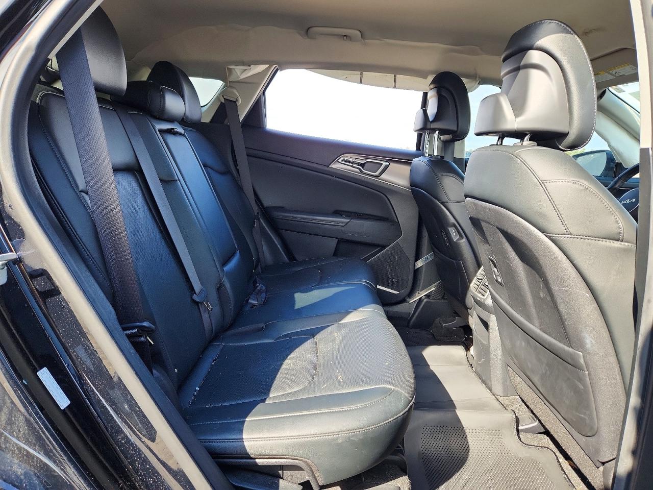 2023 KIA SPORTAGE EX photo 11