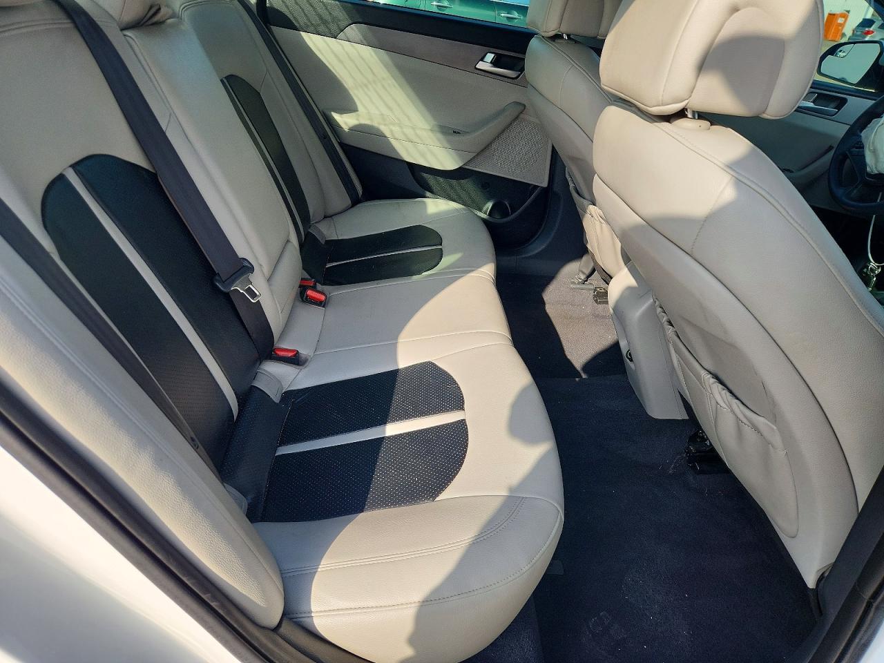2016 HYUNDAI SONATA SE photo 19