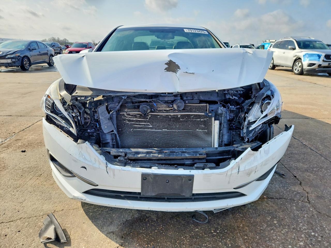 2016 HYUNDAI SONATA SE photo 9