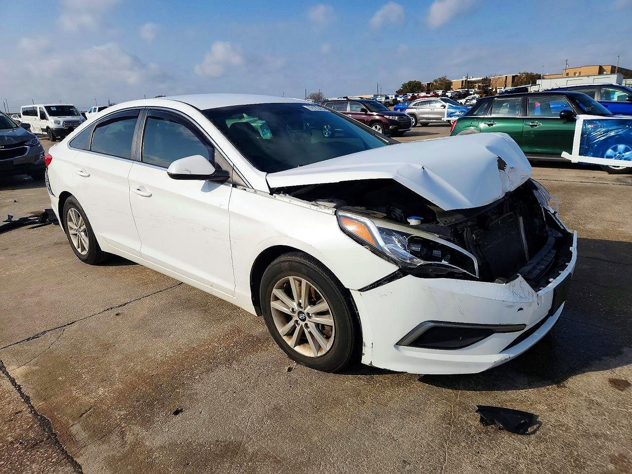2016 HYUNDAI SONATA SE photo 7