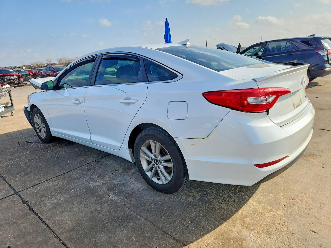 2016 HYUNDAI SONATA SE photo 3