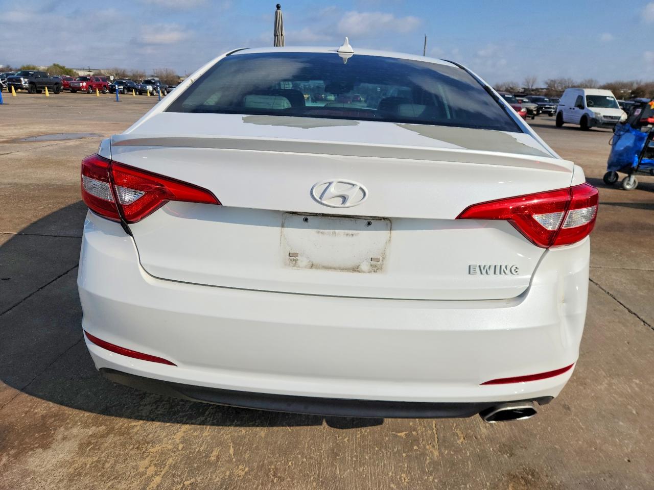 2016 HYUNDAI SONATA SE photo 11