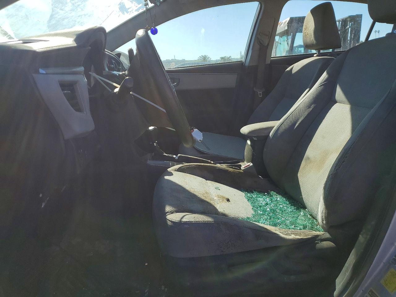 2016 TOYOTA COROLLA LE photo 7
