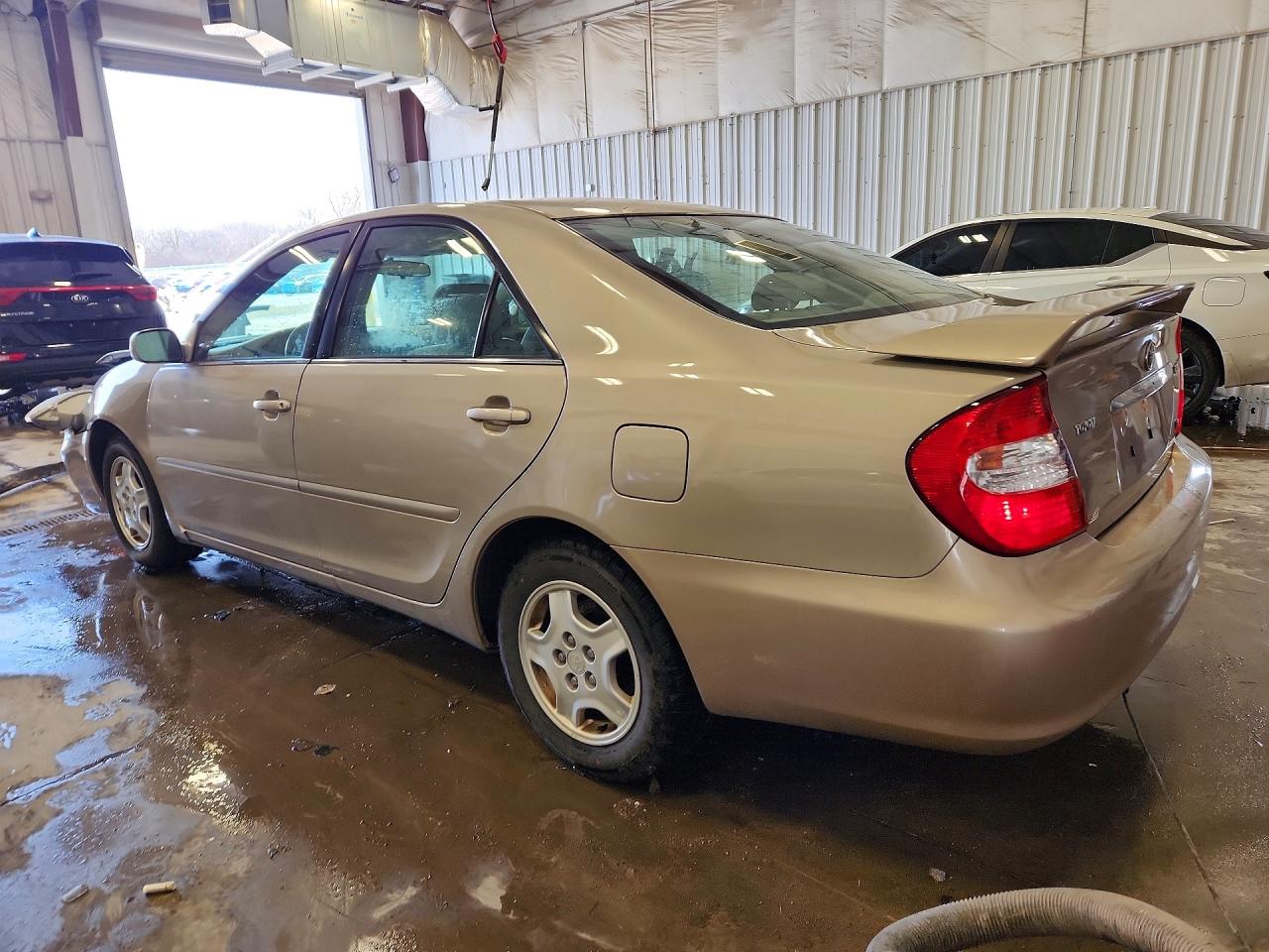 2003 TOYOTA CAMRY LE V6 photo 3