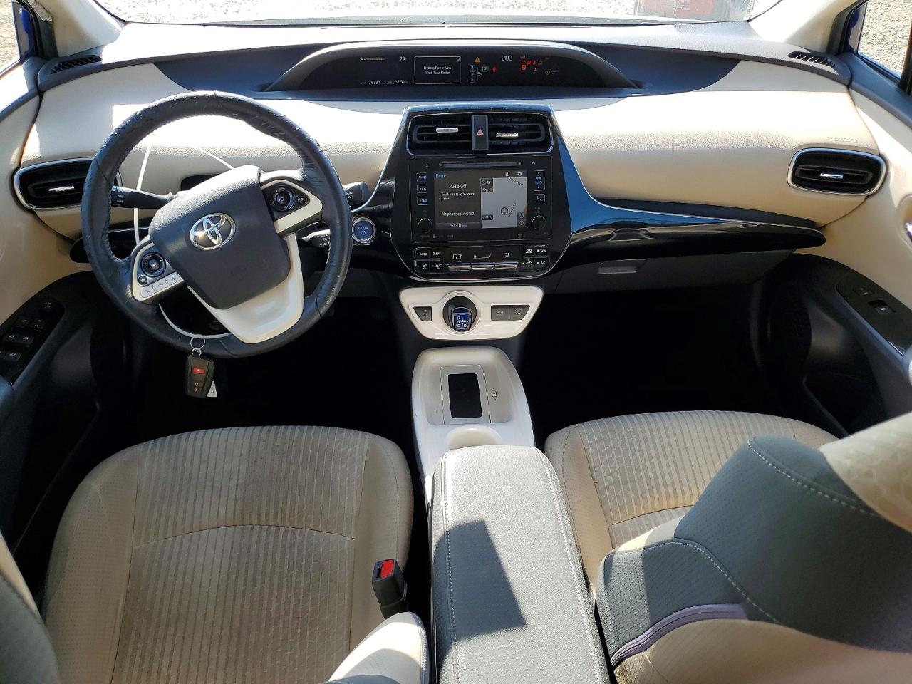 2016 TOYOTA PRIUS THREE photo 8