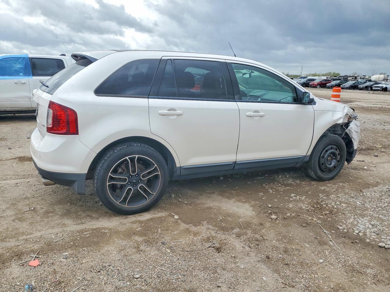 2014 FORD EDGE SEL photo 5