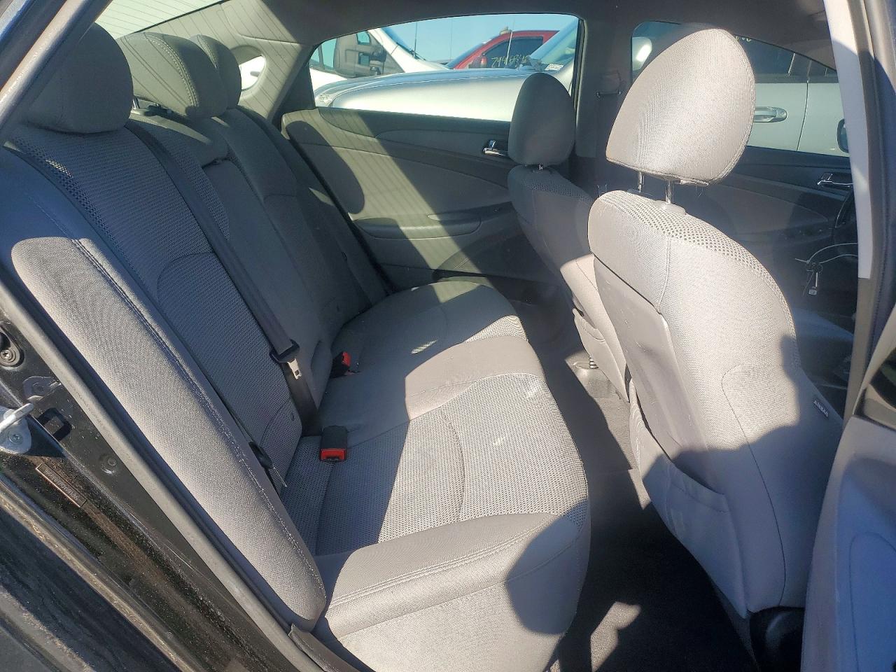 2013 HYUNDAI SONATA GLS photo 19