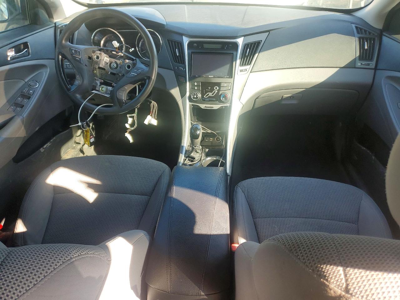 2013 HYUNDAI SONATA GLS photo 15