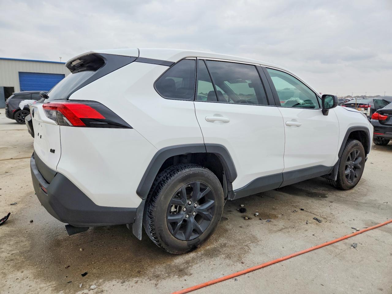 2025 TOYOTA RAV4 LE photo 3