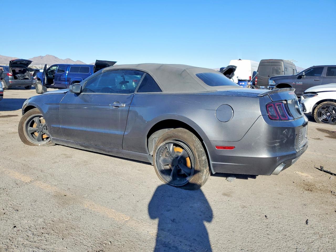 2014 FORD MUSTANG photo 2