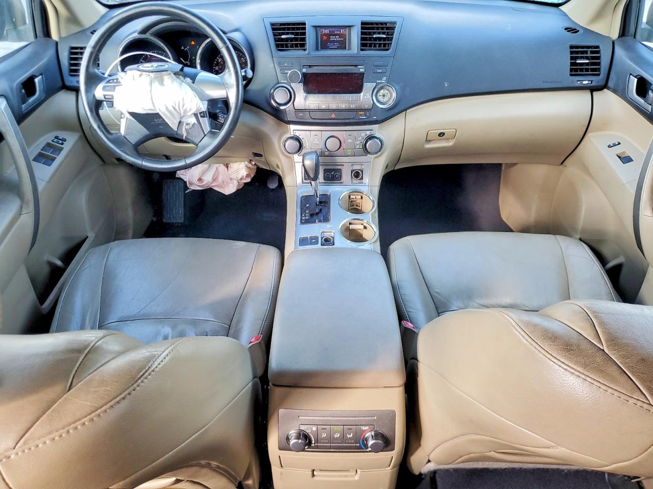2012 TOYOTA HIGHLANDER SE photo 8