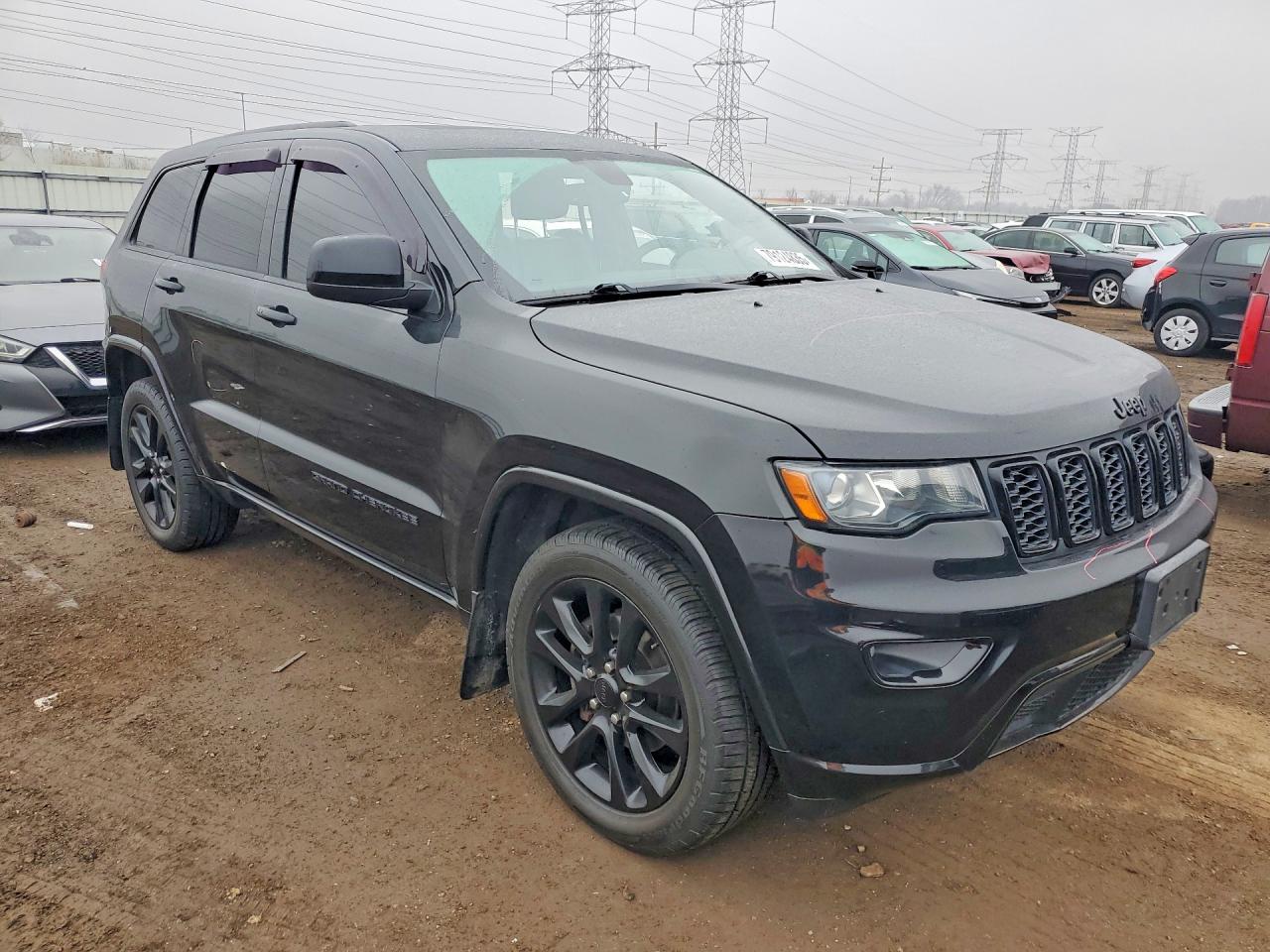 2018 JEEP GRAND CHEROKEE LAREDO photo 4