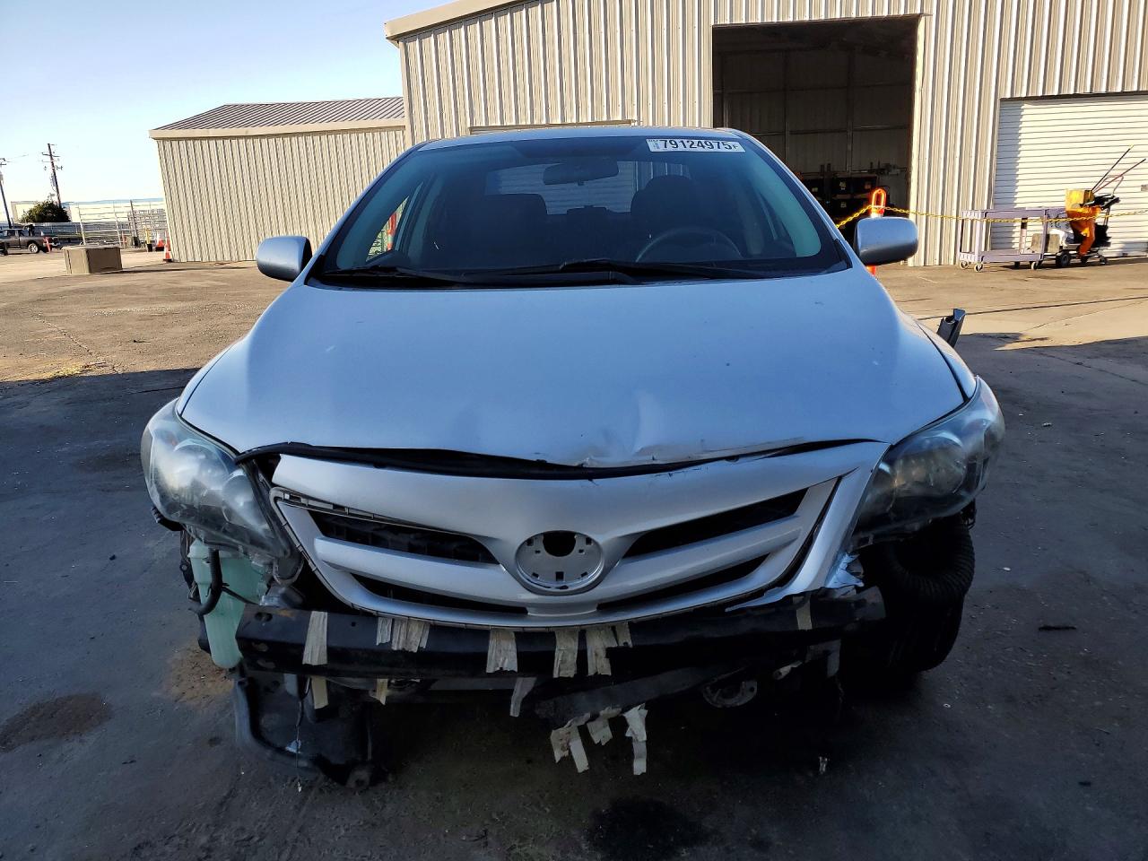 2011 TOYOTA COROLLA S photo 9