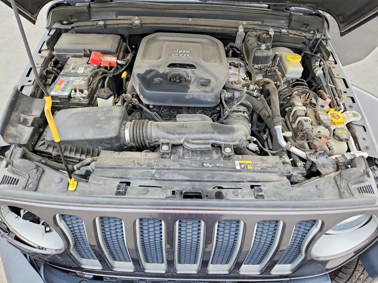 2019 JEEP WRANGLER UNLIMITED SAHARA photo 31