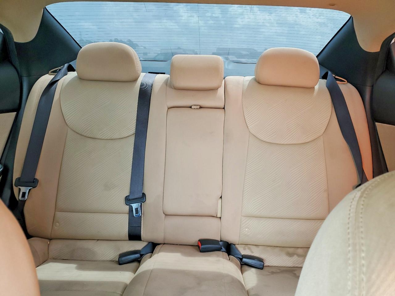 2013 HYUNDAI ELANTRA GLS photo 28