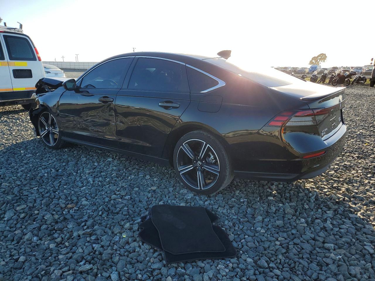 2025 HONDA ACCORD HYBRID SPORT photo 3