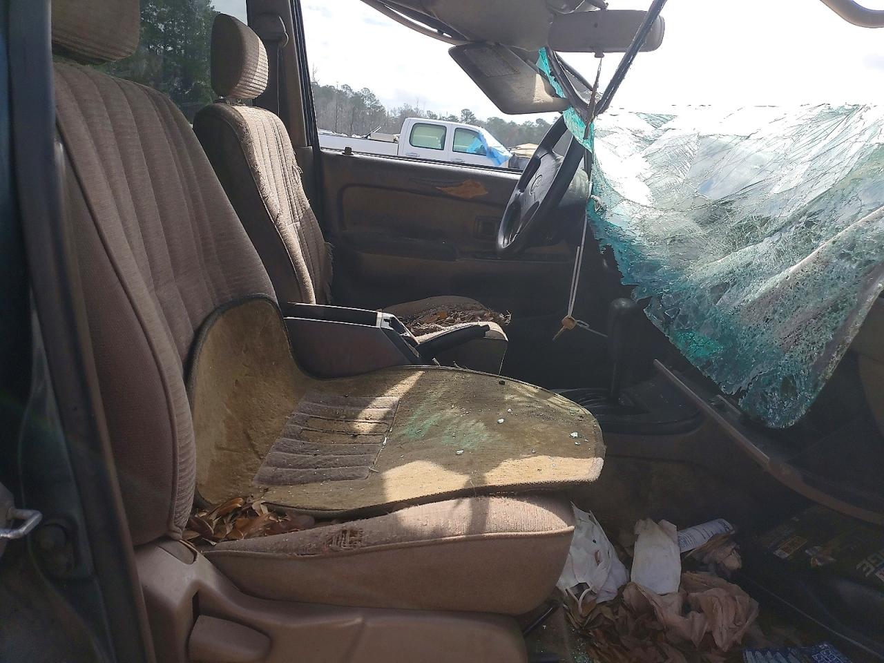 1998 TOYOTA 4RUNNER SR5 photo 7
