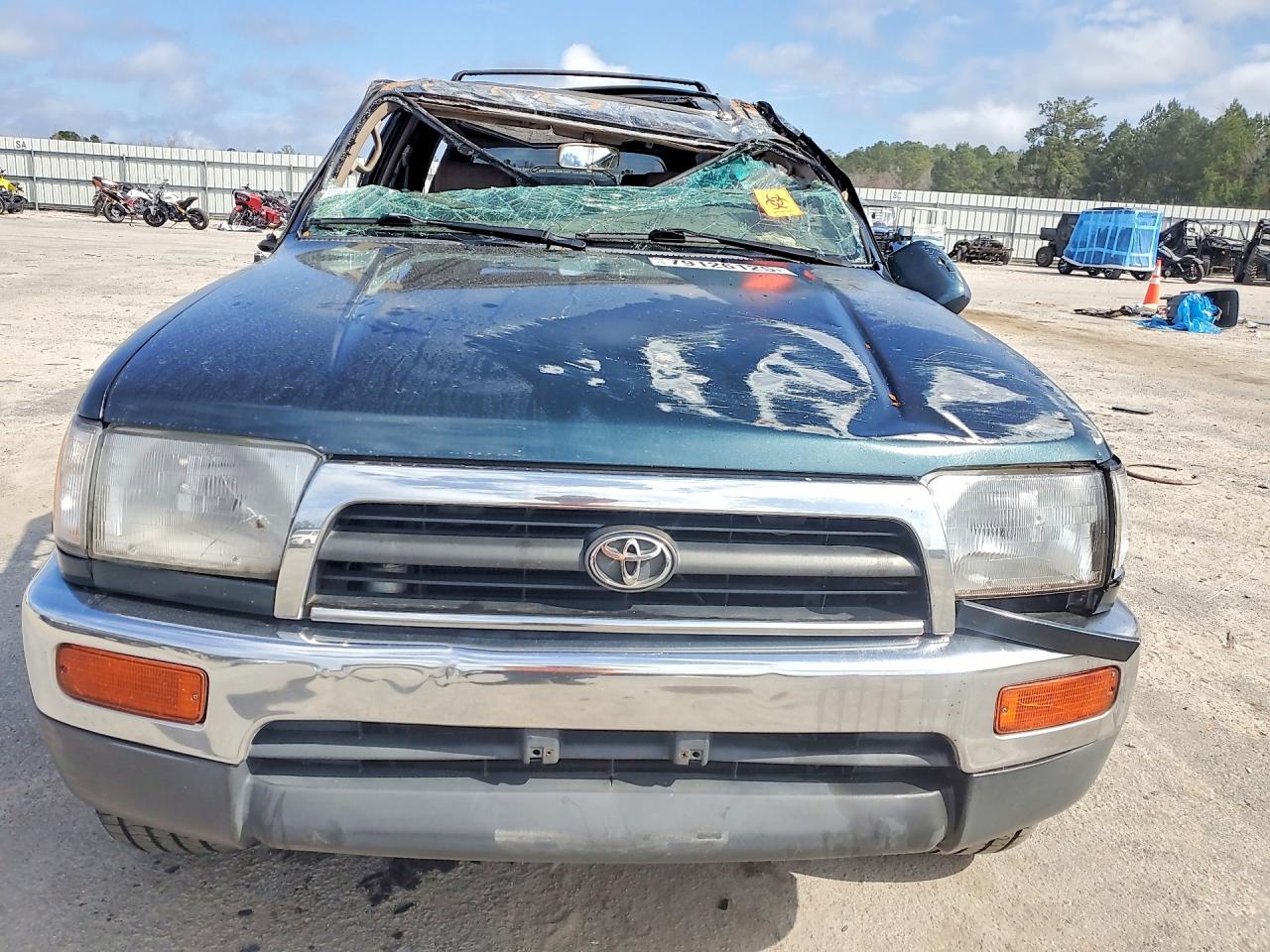 1998 TOYOTA 4RUNNER SR5 photo 5