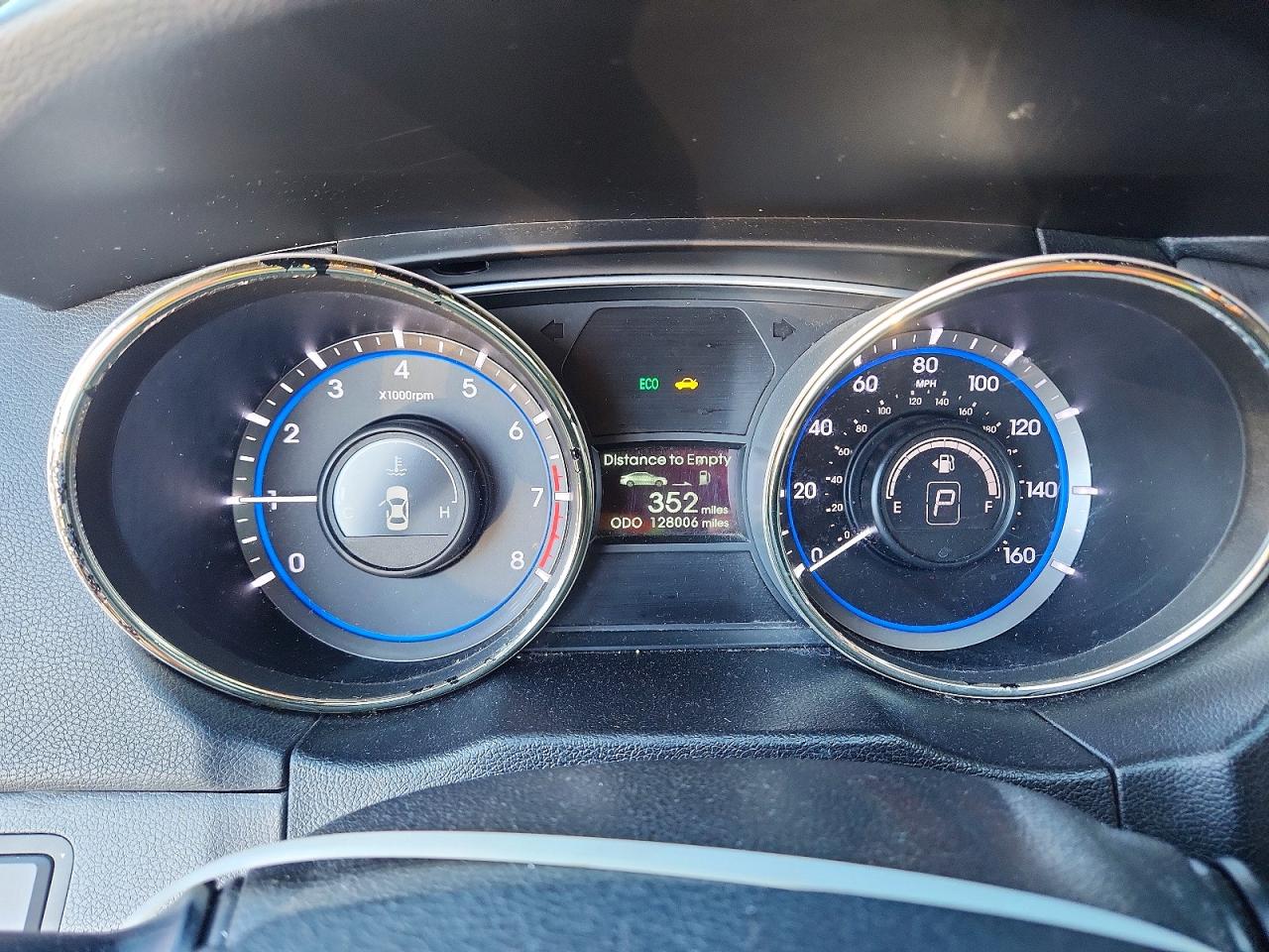 2013 HYUNDAI SONATA GLS photo 25