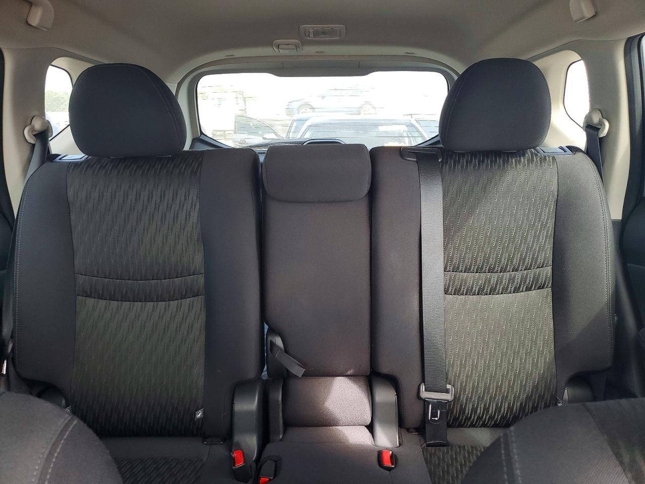 2019 NISSAN ROGUE SV photo 10
