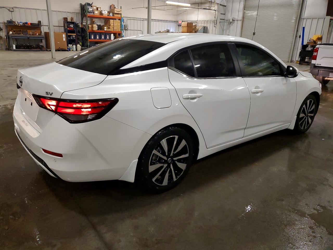 2022 NISSAN SENTRA SV photo 3